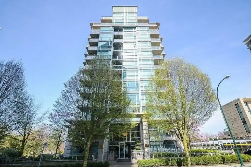 Alberni Street, Vancouver BC V6G 3G7
