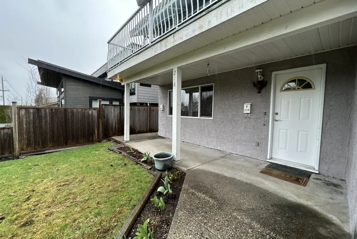 21st E Street, North Vancouver BC V7L 3B6