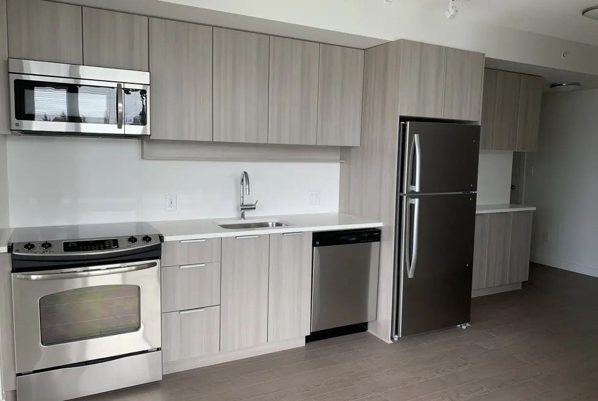 Central Avenue, Surrey BC V3T 0M4