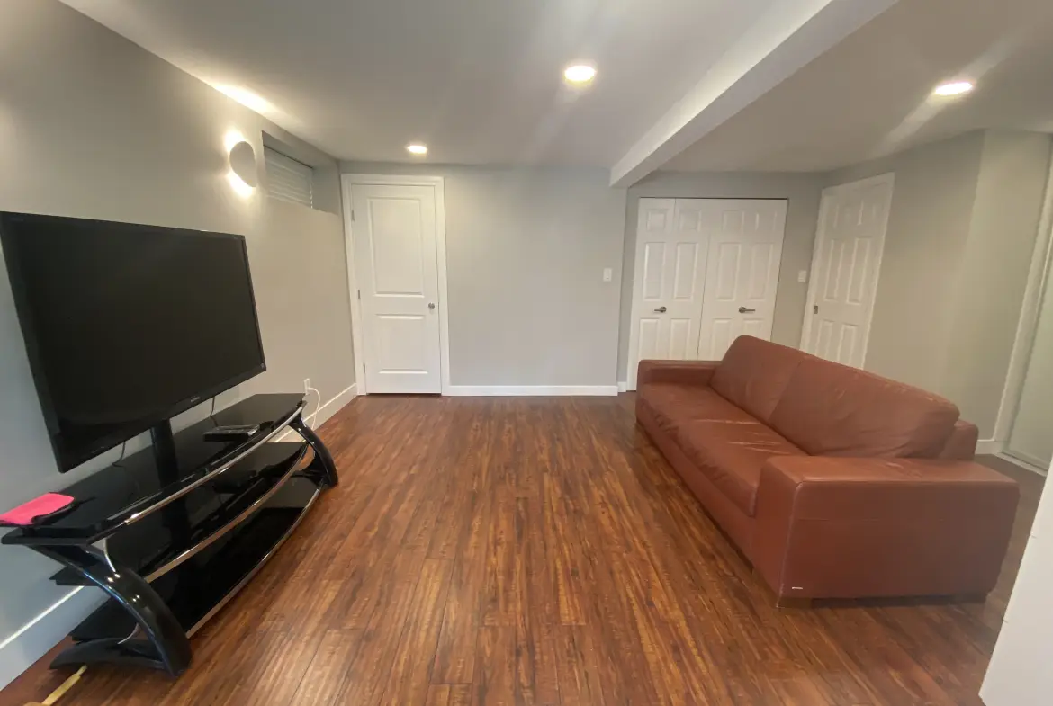 W 44th Avenue, Vancouver, BC V6M 2E9- Semi-Basement