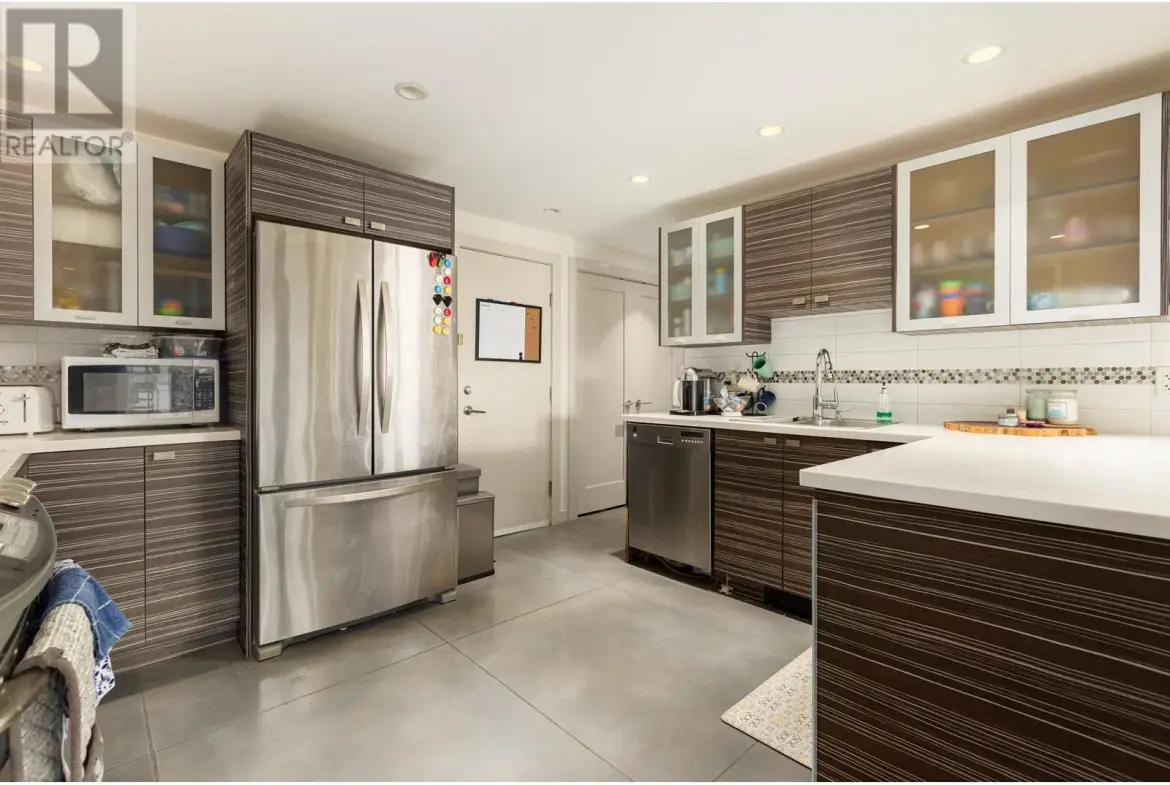 Bellevue Avenue, West Vancouver BC V7V4X2(Downstairs