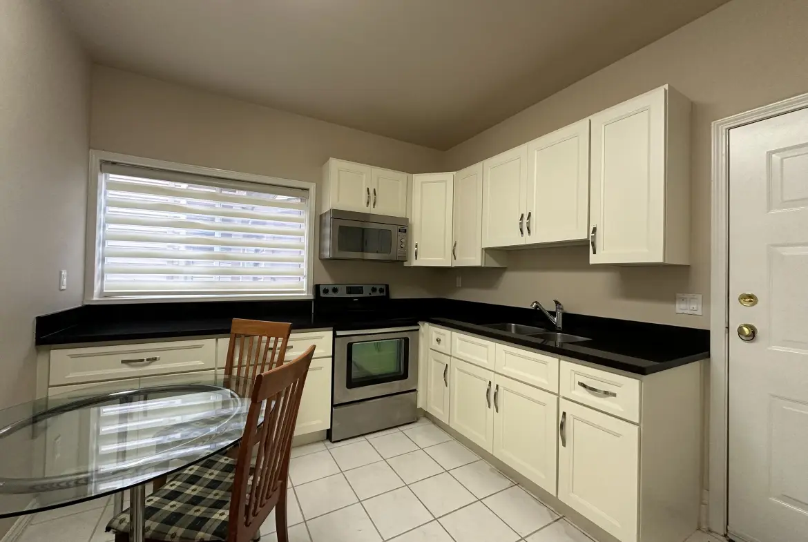 Timbercrest Drive, Port Moody, BC V3H 4T7(Basement