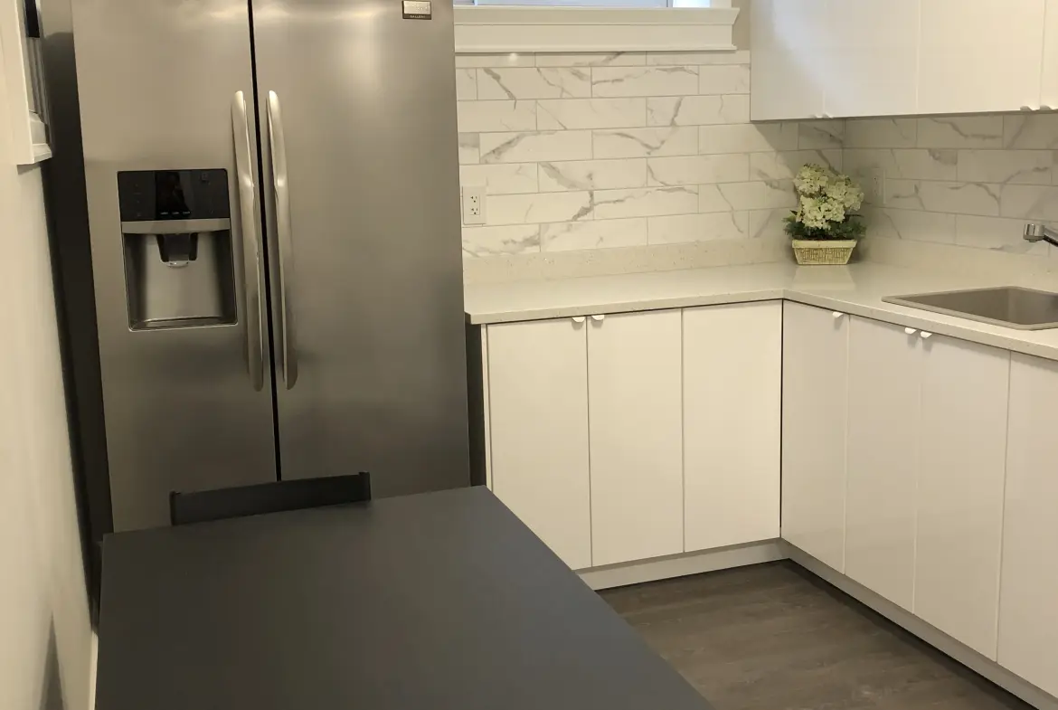 W 35th Avenue, Vancouver BC V6M 1H9_ BSMT