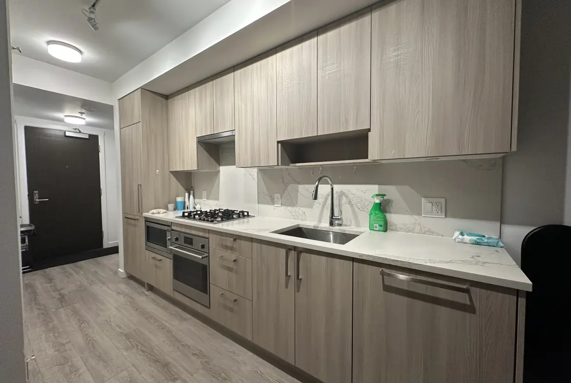 Central Avenue, Surrey,BC V3T 0S1