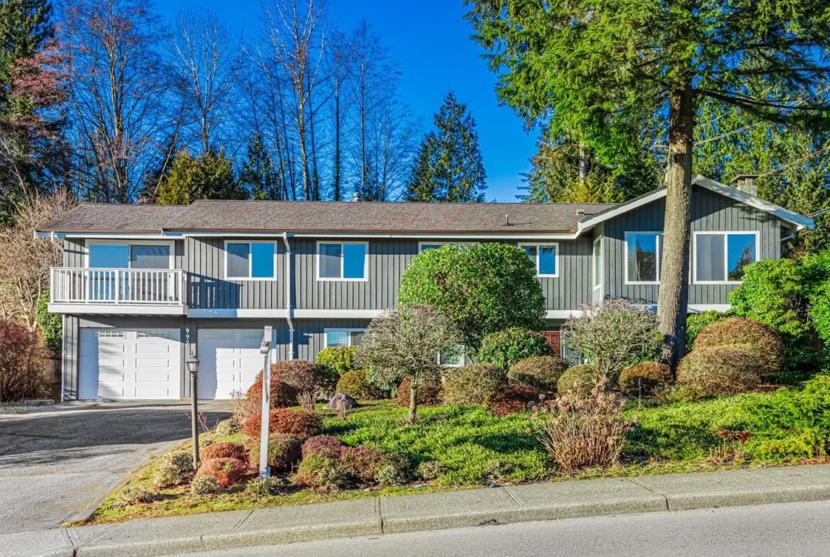 Cross Creek Road, West Vancouver, BC V7S 2S6