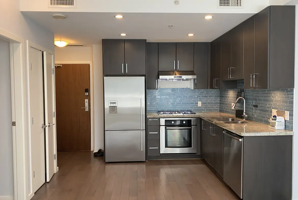W 2nd Avenue, Vancouver BC V5Y 0G8