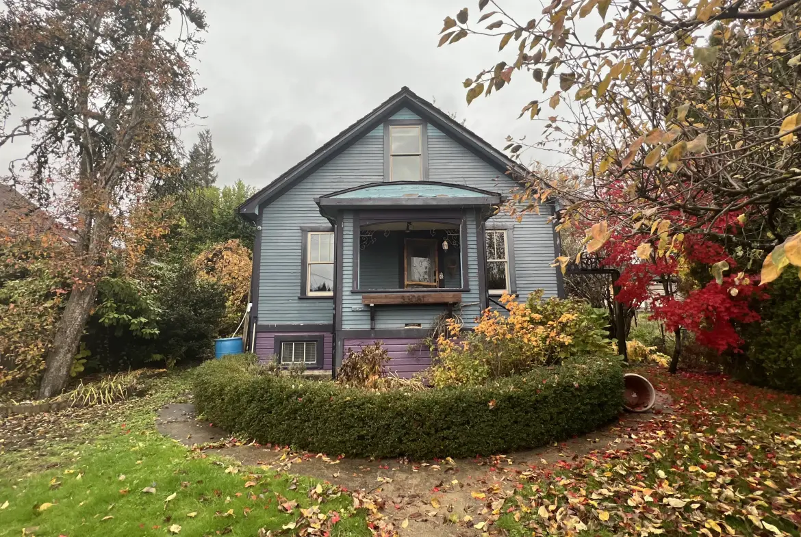 3 Avenue, Mission BC V2V 1N6