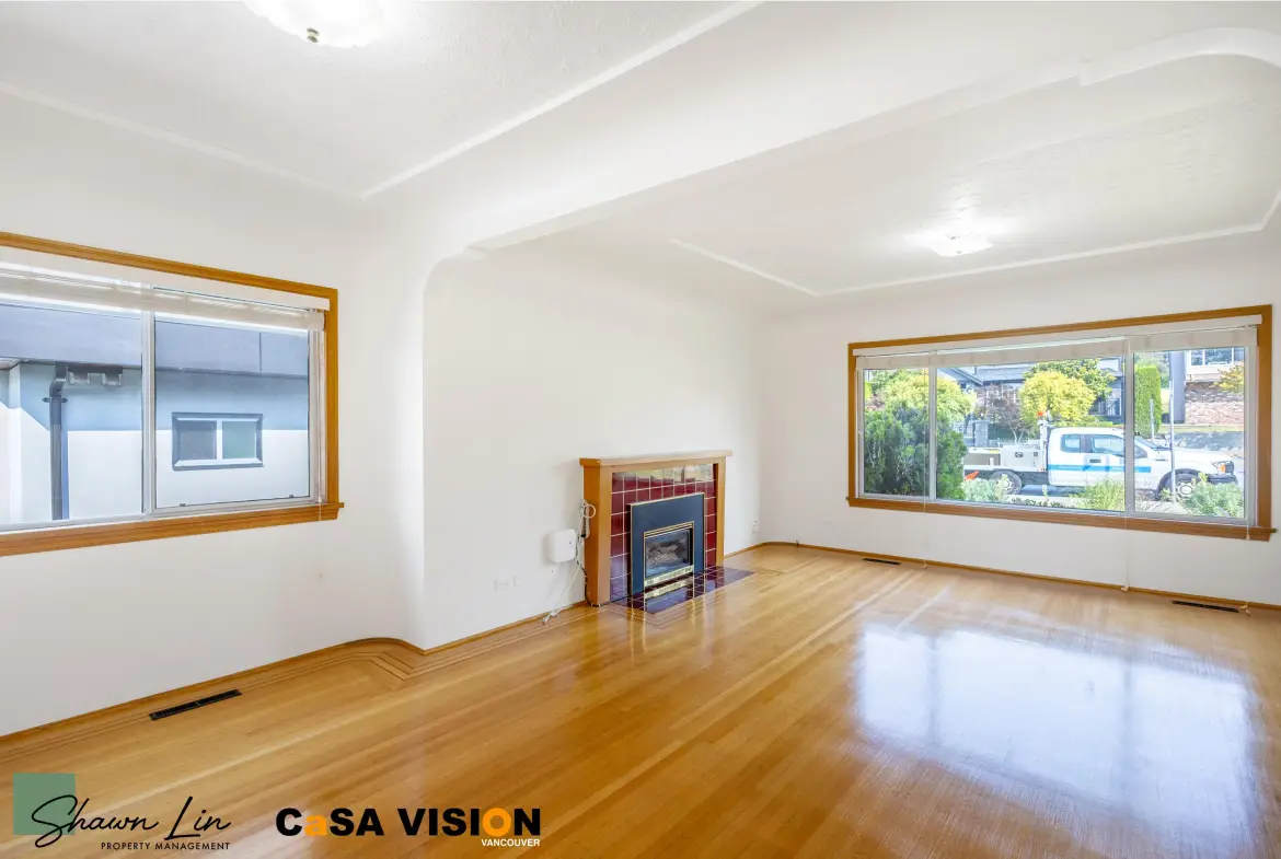 Upper Level E Keith Road, North Vancouver BC V7L 1W1