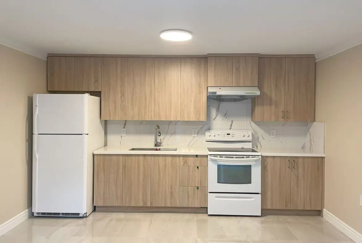 Buchanan Street, Burnaby, BC V5B 2S3