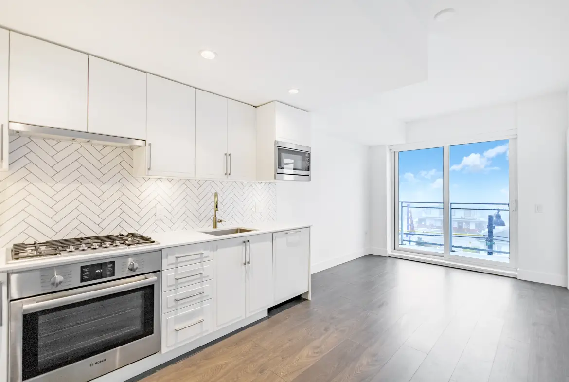 Kingsway St, Vancouver, BC V5R 0K5