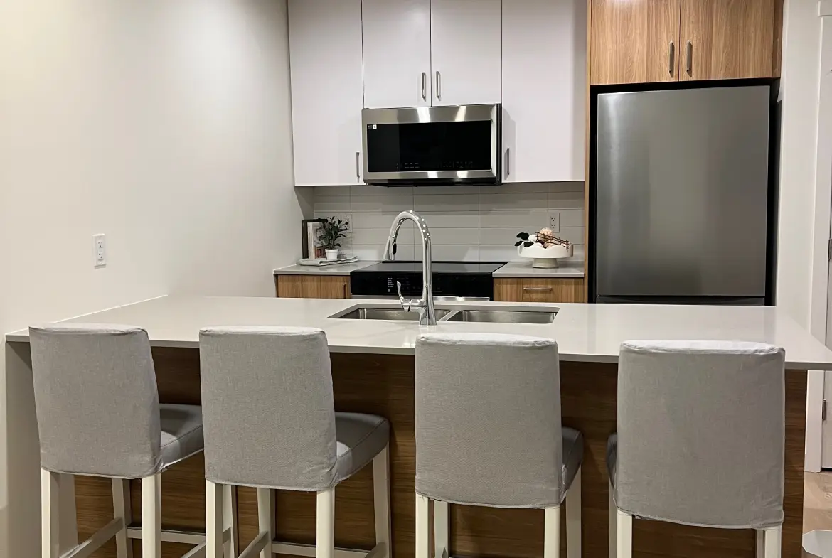 Shoreline Dr UNIT M, Lake Country, BC V4V 2T2