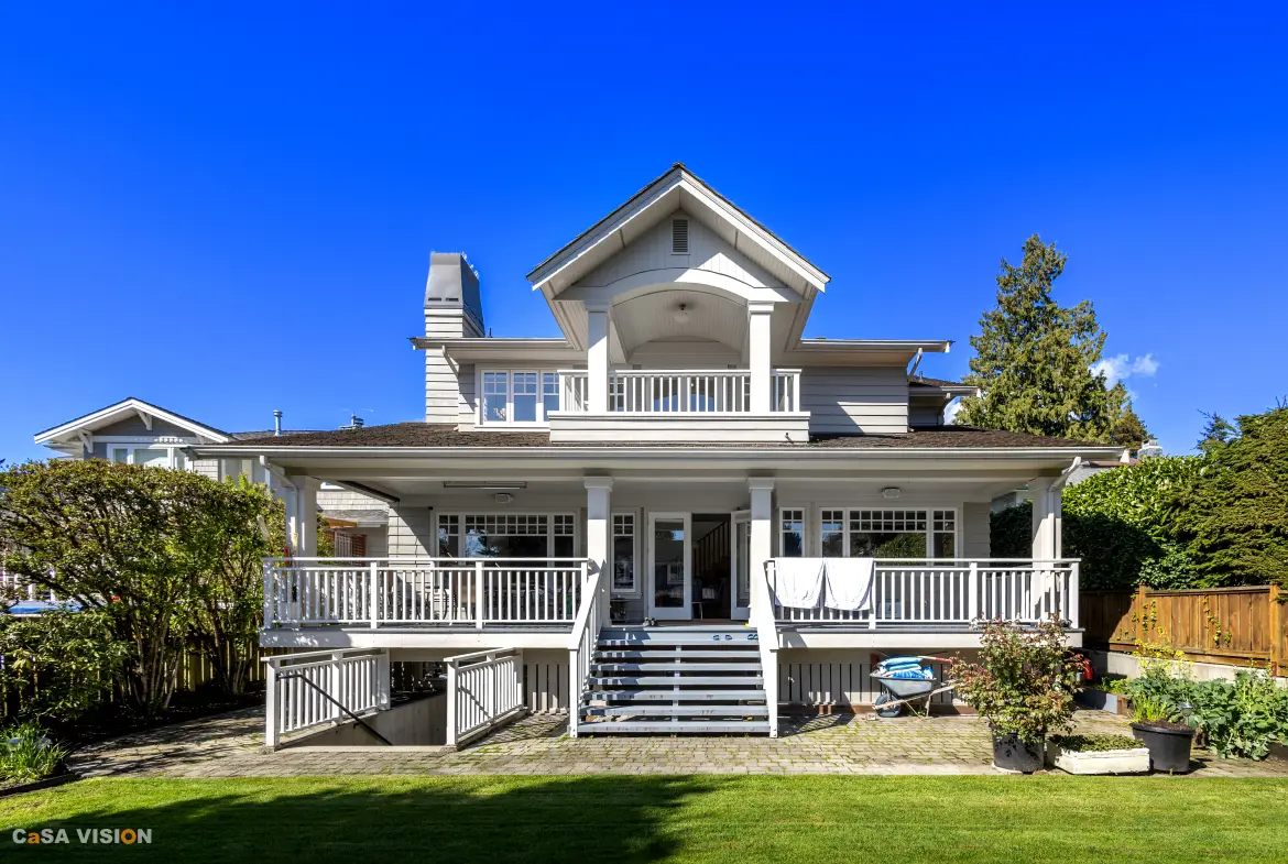 Upper levels Haywood Avenue, West Vancouver, BC