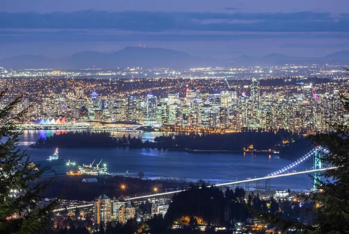 11XX Millstream Rd, West Vancouver